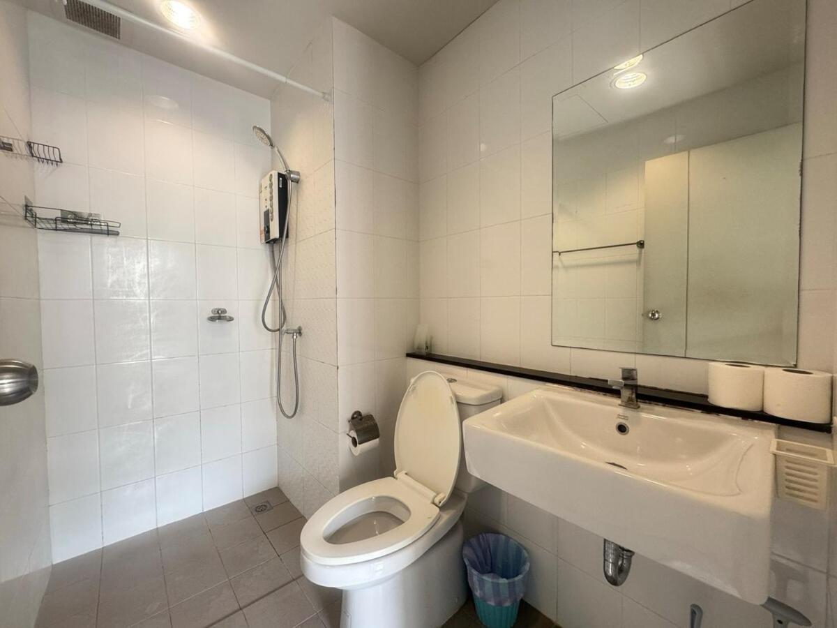 Unio Sukhumvit 72 Boutique Condo Ban Khlong Samrong Екстер'єр фото